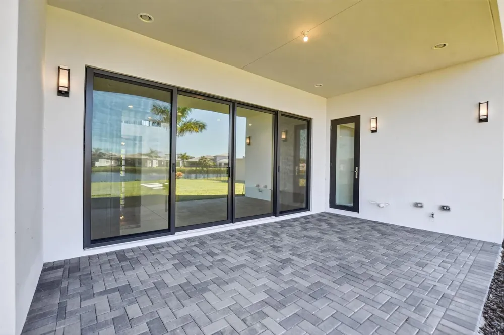 8215 Crystal Downs Avenue Boca Raton, FL 33434