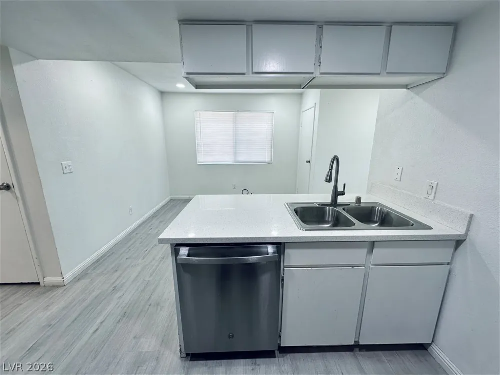 4225 Stewart Avenue #4 Las Vegas, NV 89110