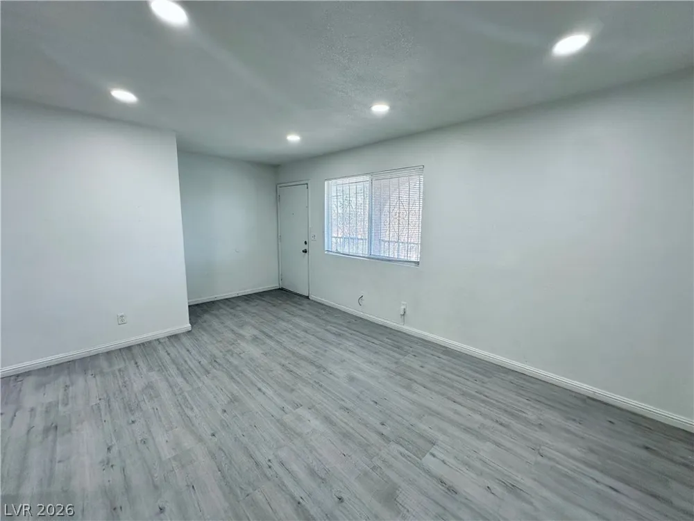 4225 Stewart Avenue #4 Las Vegas, NV 89110