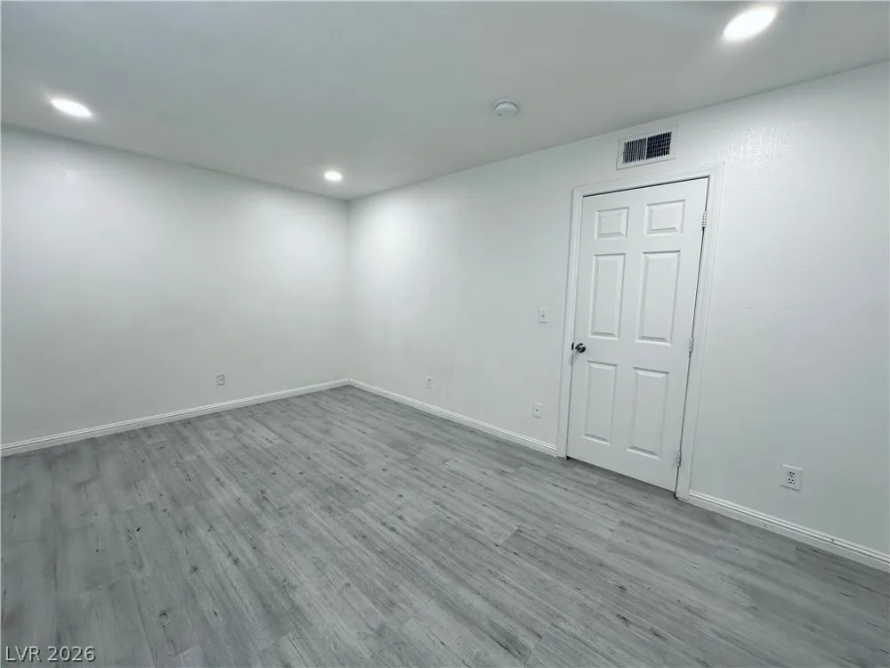 4225 Stewart Avenue #4 Las Vegas, NV 89110