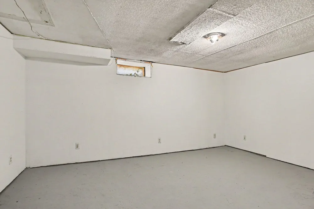 523 Della Street Portage City, MI 49002