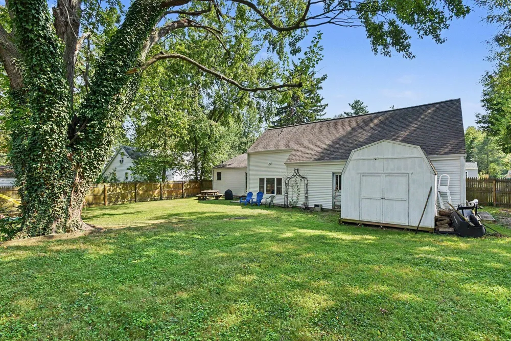 523 Della Street Portage City, MI 49002
