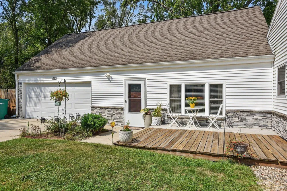 523 Della Street Portage City, MI 49002