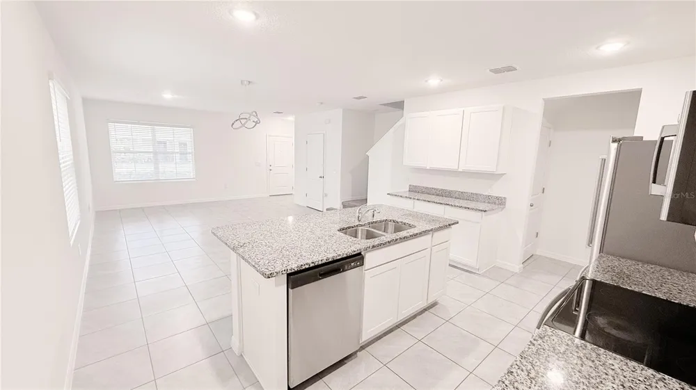 701 COSTA LANE Debary, FL 32713