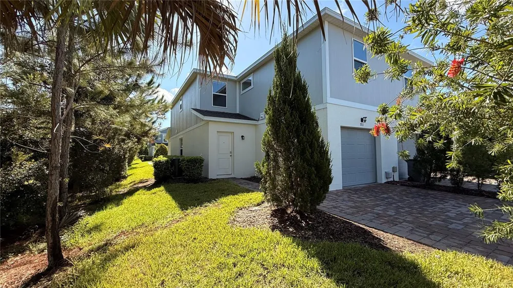 701 COSTA LANE Debary, FL 32713
