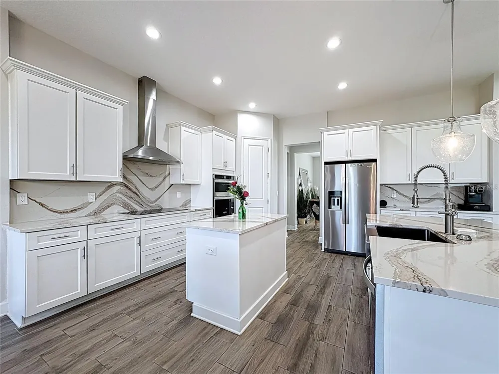 5216 LAKE VENICE DRIVE Wimauma, FL 33598