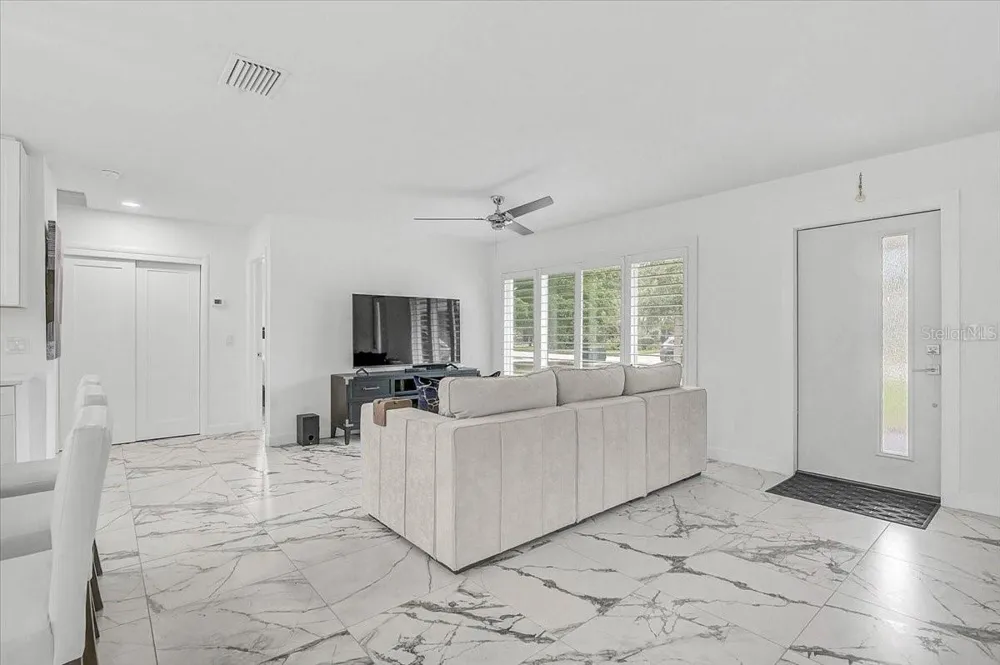 2347 TANGERINE DRIVE Sarasota, FL 34239