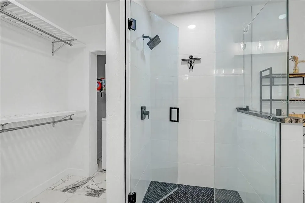 2347 TANGERINE DRIVE Sarasota, FL 34239