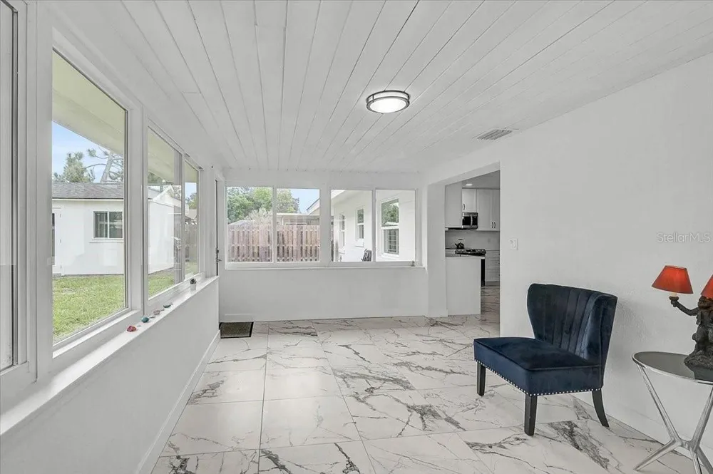 2347 TANGERINE DRIVE Sarasota, FL 34239