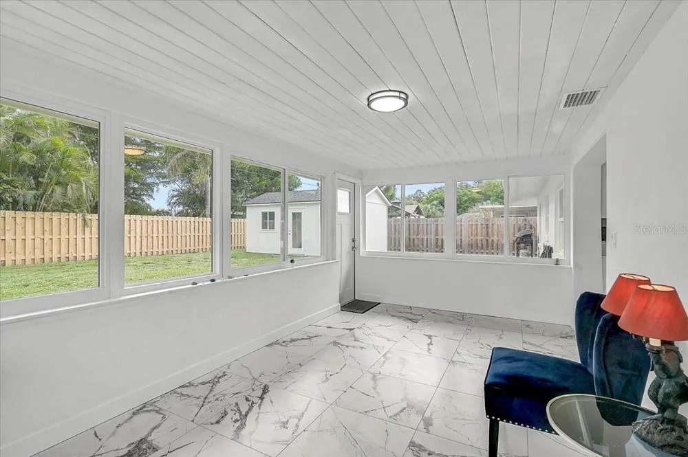 2347 TANGERINE DRIVE Sarasota, FL 34239
