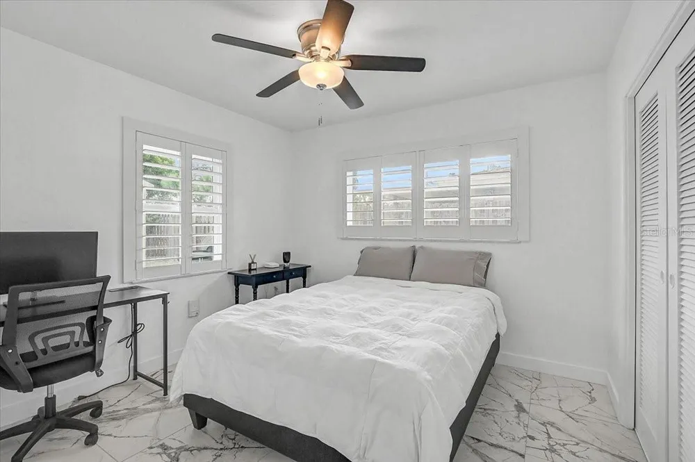 2347 TANGERINE DRIVE Sarasota, FL 34239