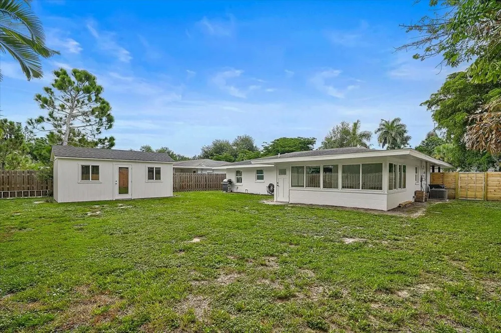 2347 TANGERINE DRIVE Sarasota, FL 34239