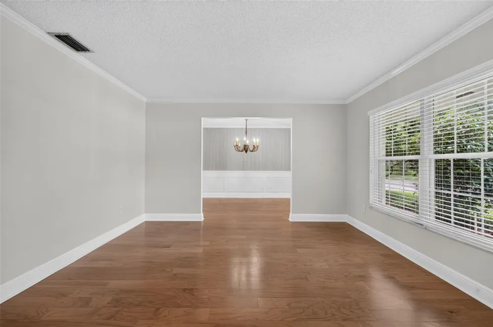 8825 BUTTERNUT BOULEVARD Orlando, FL 32817