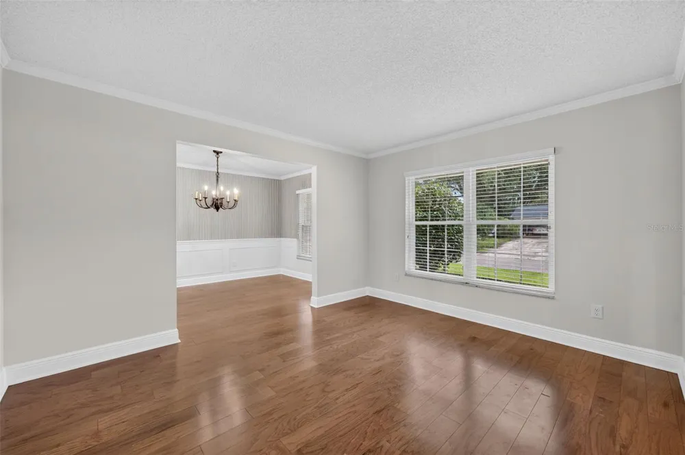 8825 BUTTERNUT BOULEVARD Orlando, FL 32817