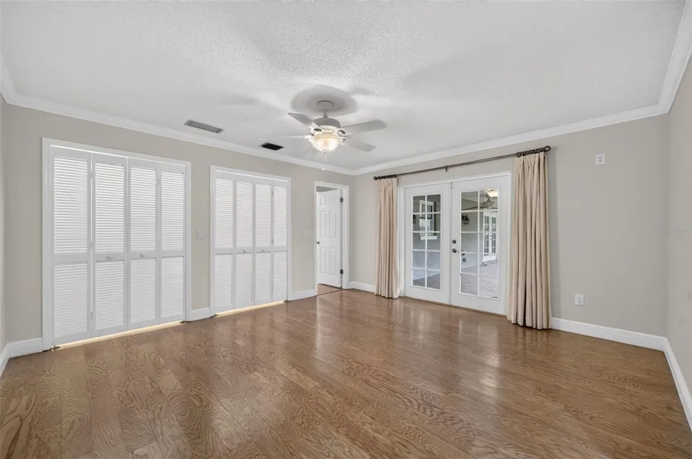 8825 BUTTERNUT BOULEVARD Orlando, FL 32817