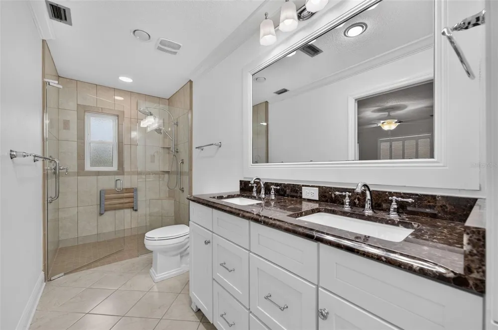8825 BUTTERNUT BOULEVARD Orlando, FL 32817