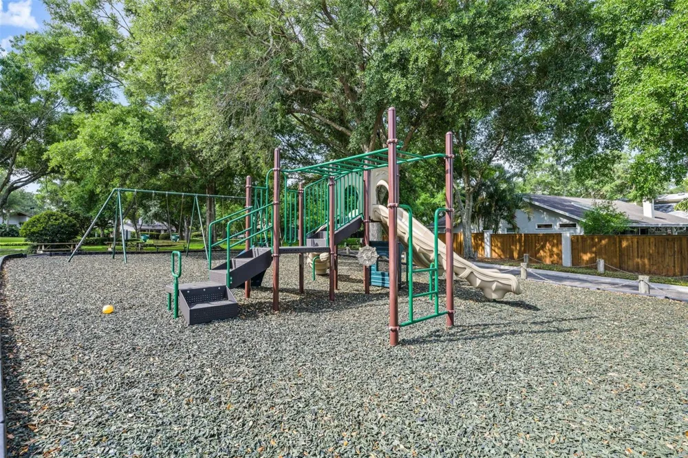 8825 BUTTERNUT BOULEVARD Orlando, FL 32817