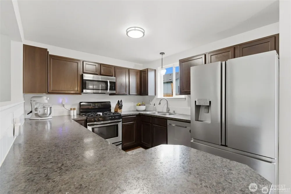 1276 SE Casandra Loop Port Orchard, WA 98366