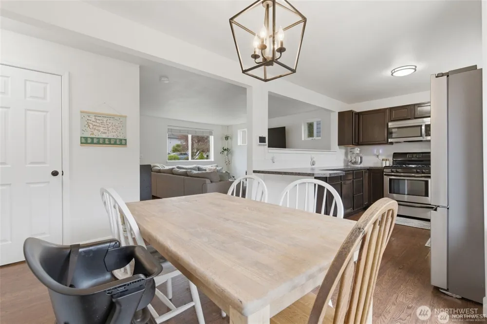 1276 SE Casandra Loop Port Orchard, WA 98366
