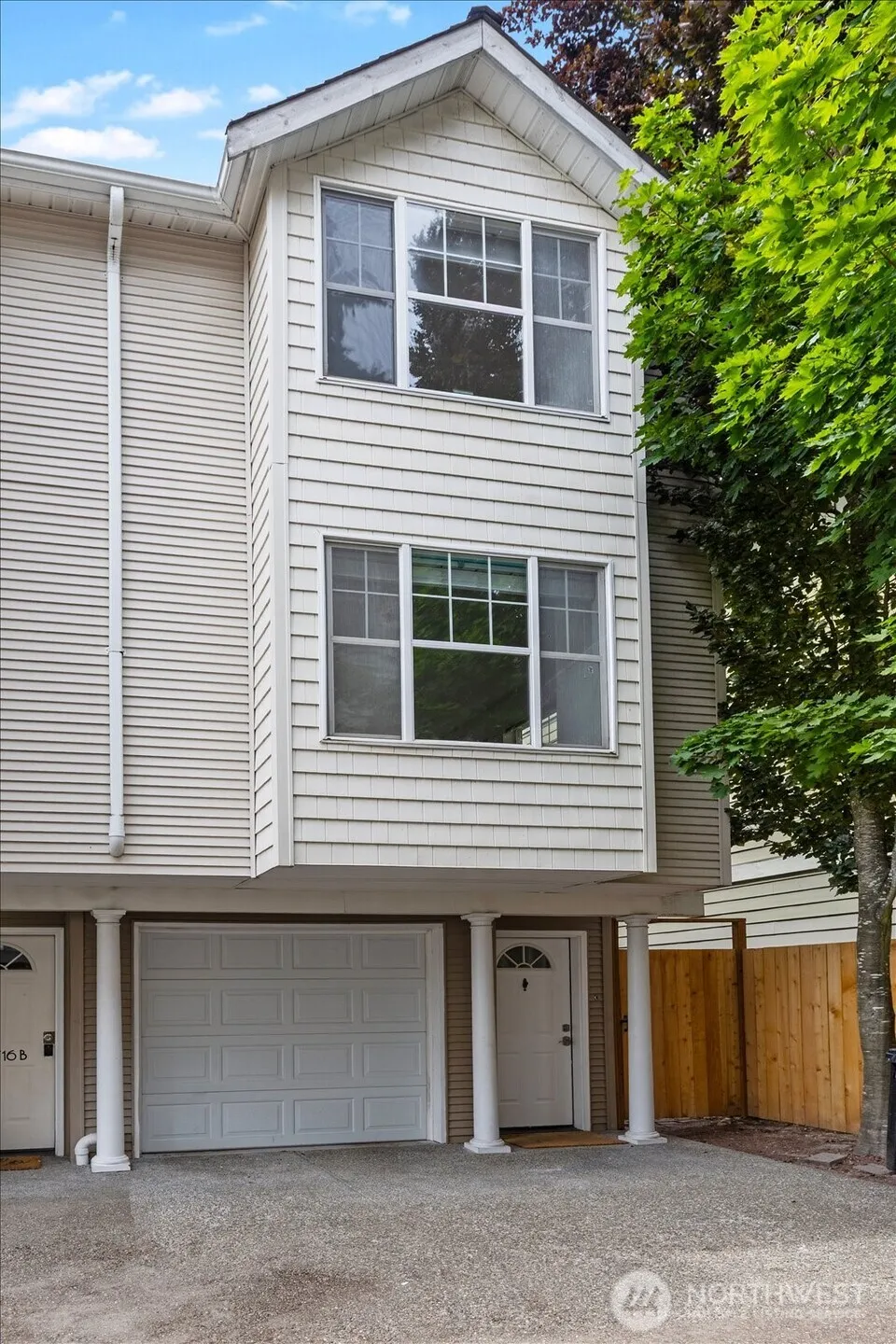 13716 Midvale Avenue #C Seattle, WA 98133