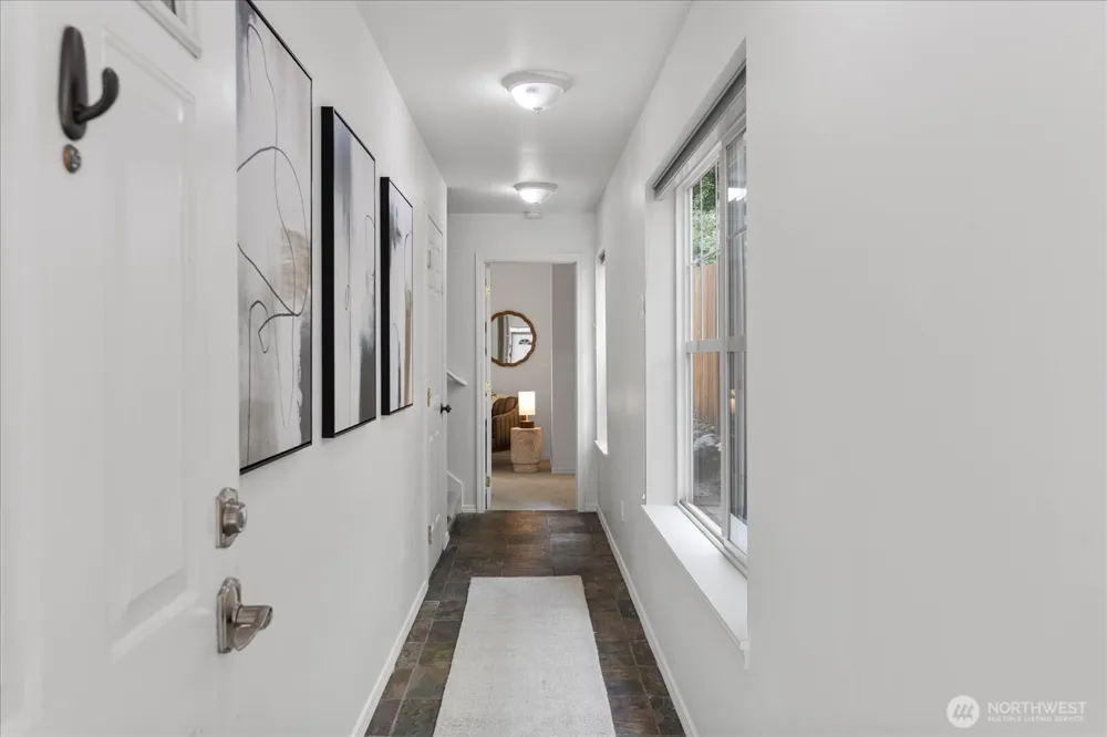 13716 Midvale Avenue #C Seattle, WA 98133