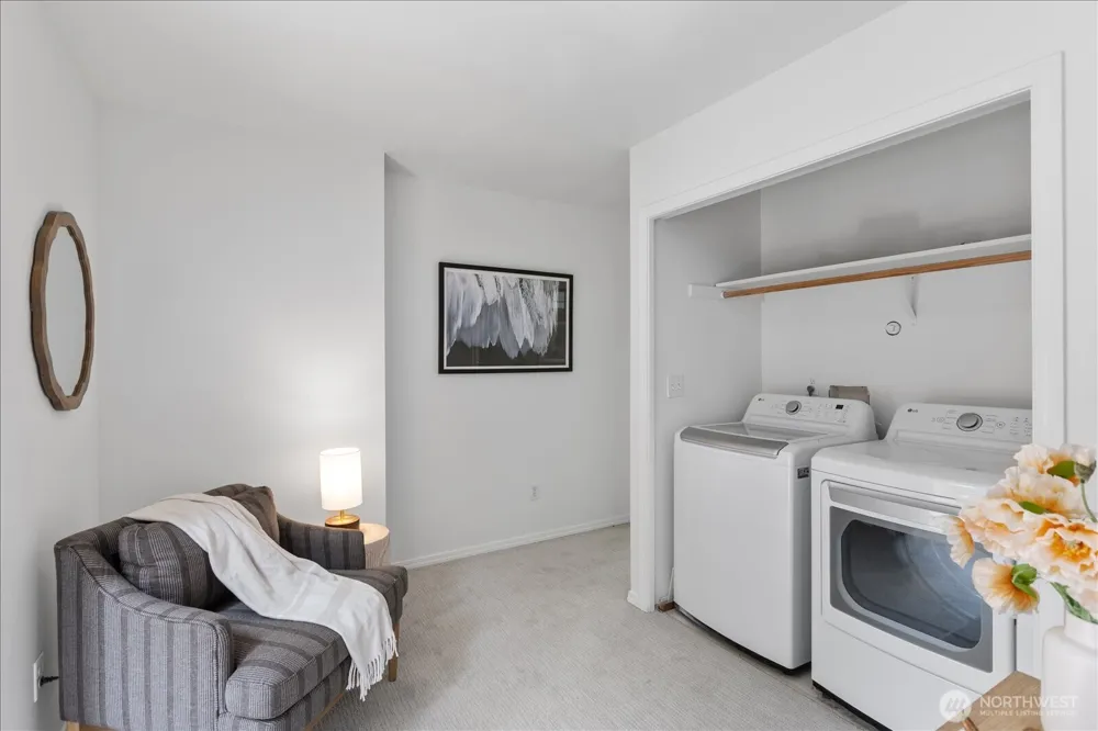 13716 Midvale Avenue #C Seattle, WA 98133