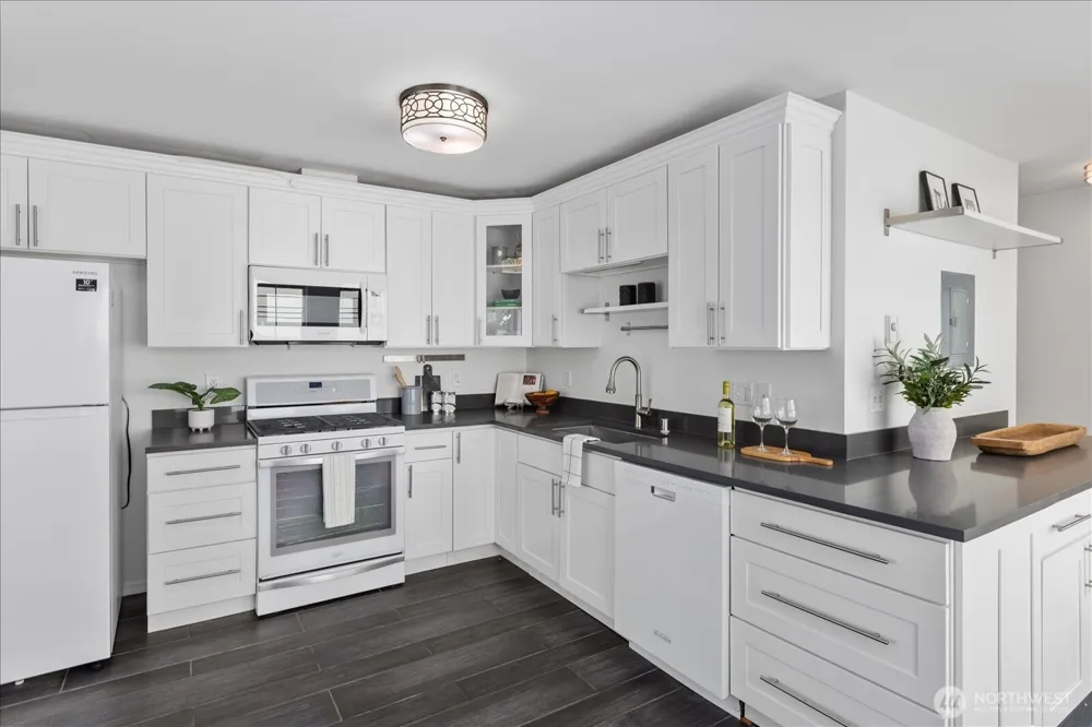13716 Midvale Avenue #C Seattle, WA 98133