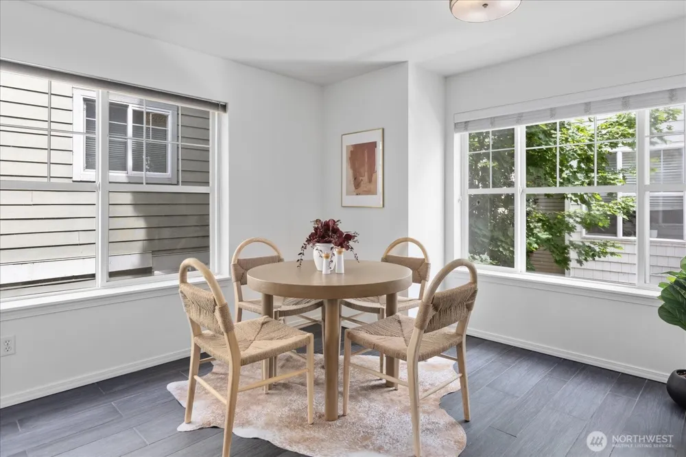 13716 Midvale Avenue #C Seattle, WA 98133