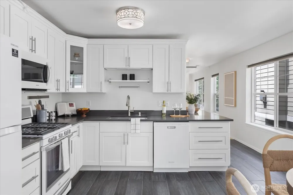 13716 Midvale Avenue #C Seattle, WA 98133