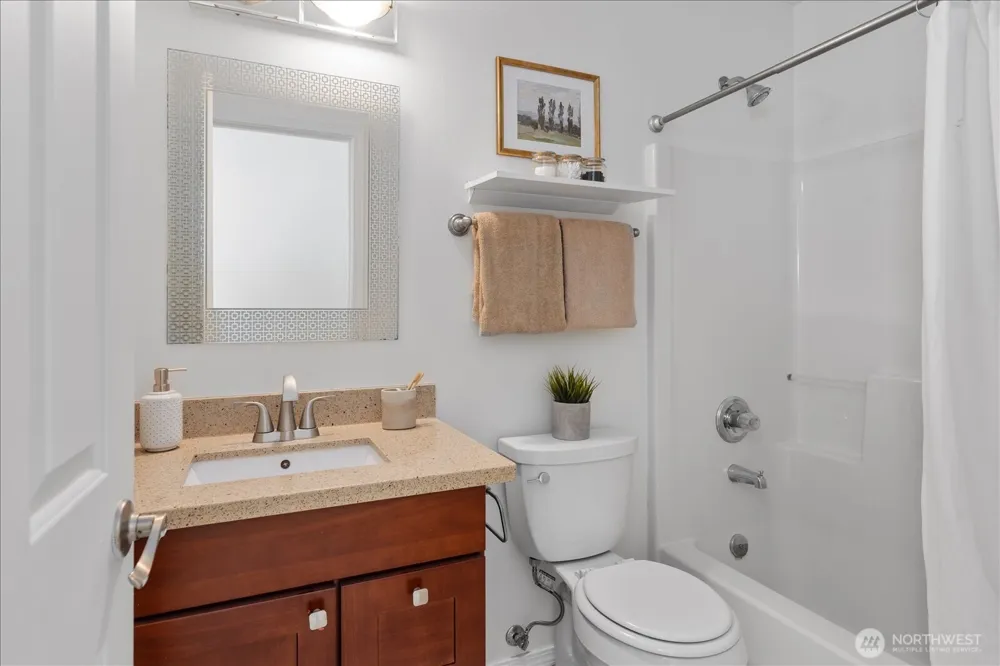 13716 Midvale Avenue #C Seattle, WA 98133