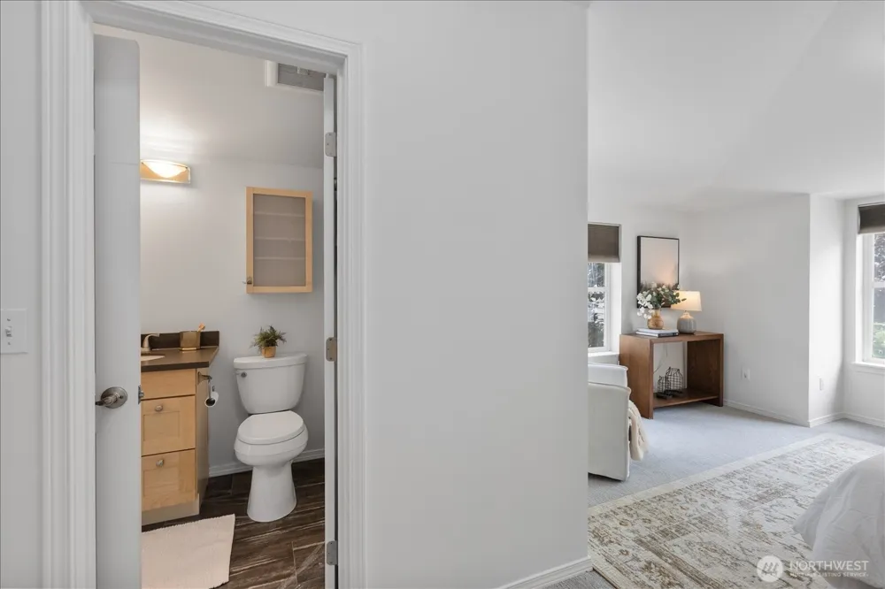 13716 Midvale Avenue #C Seattle, WA 98133
