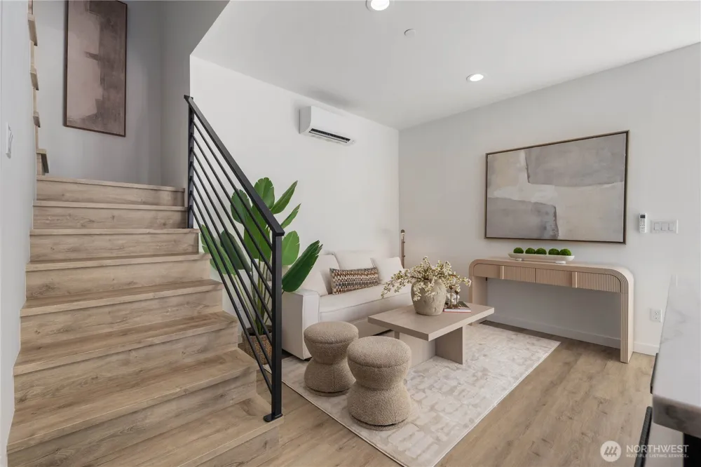 2328 Franklin Avenue E #D Seattle, WA 98102