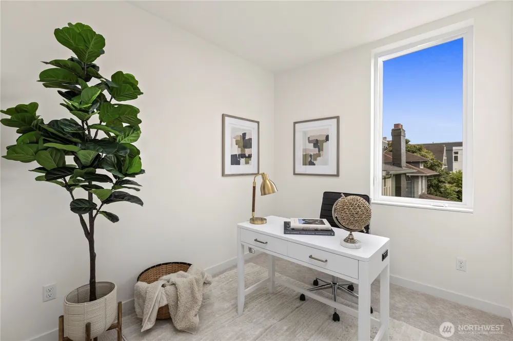 2328 Franklin Avenue E #D Seattle, WA 98102