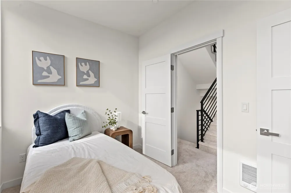 2328 Franklin Avenue E #D Seattle, WA 98102
