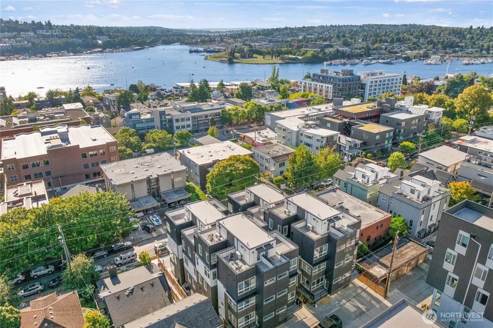 2328 Franklin Avenue E #D Seattle, WA 98102