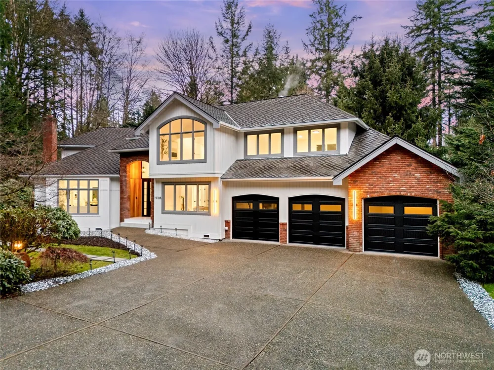 19108 NE 143rd Place Woodinville, WA 98077