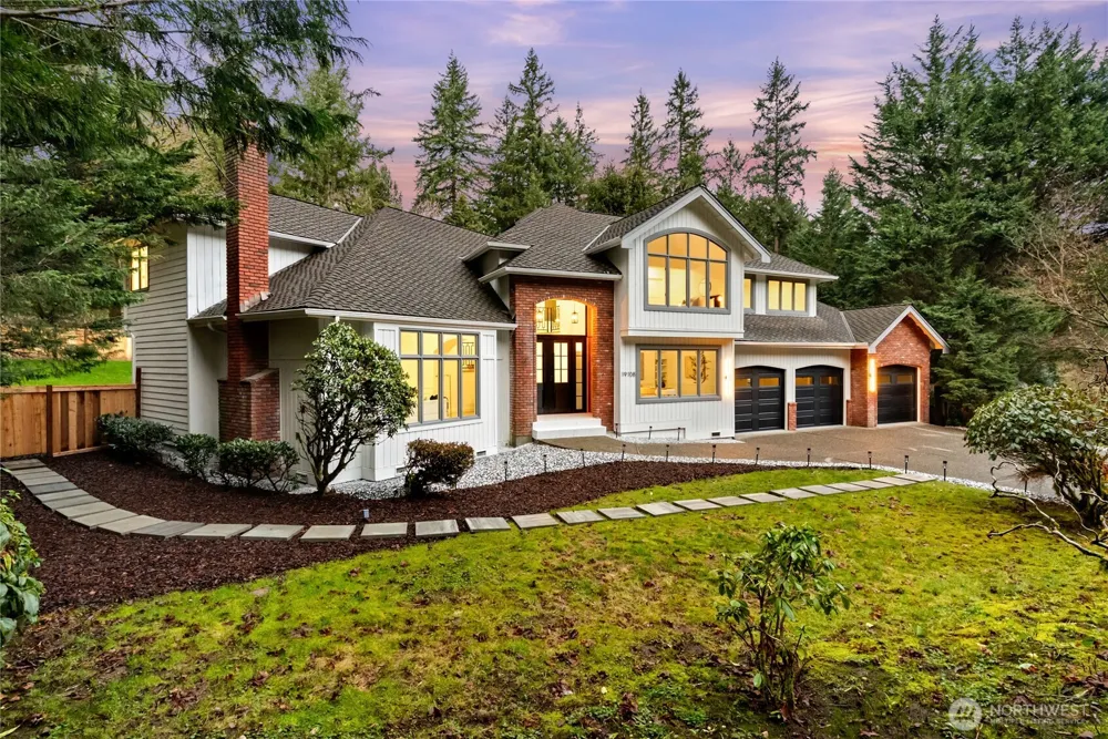19108 NE 143rd Place Woodinville, WA 98077