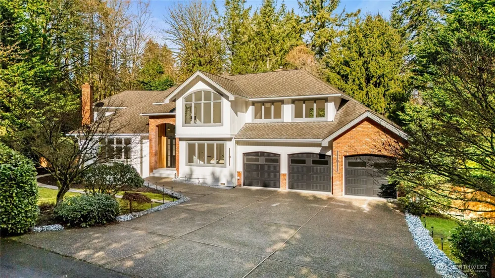 19108 NE 143rd Place Woodinville, WA 98077