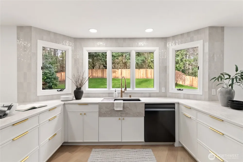 19108 NE 143rd Place Woodinville, WA 98077