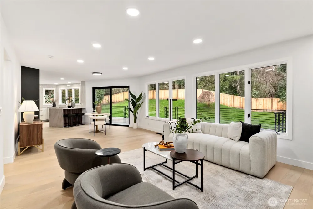 19108 NE 143rd Place Woodinville, WA 98077