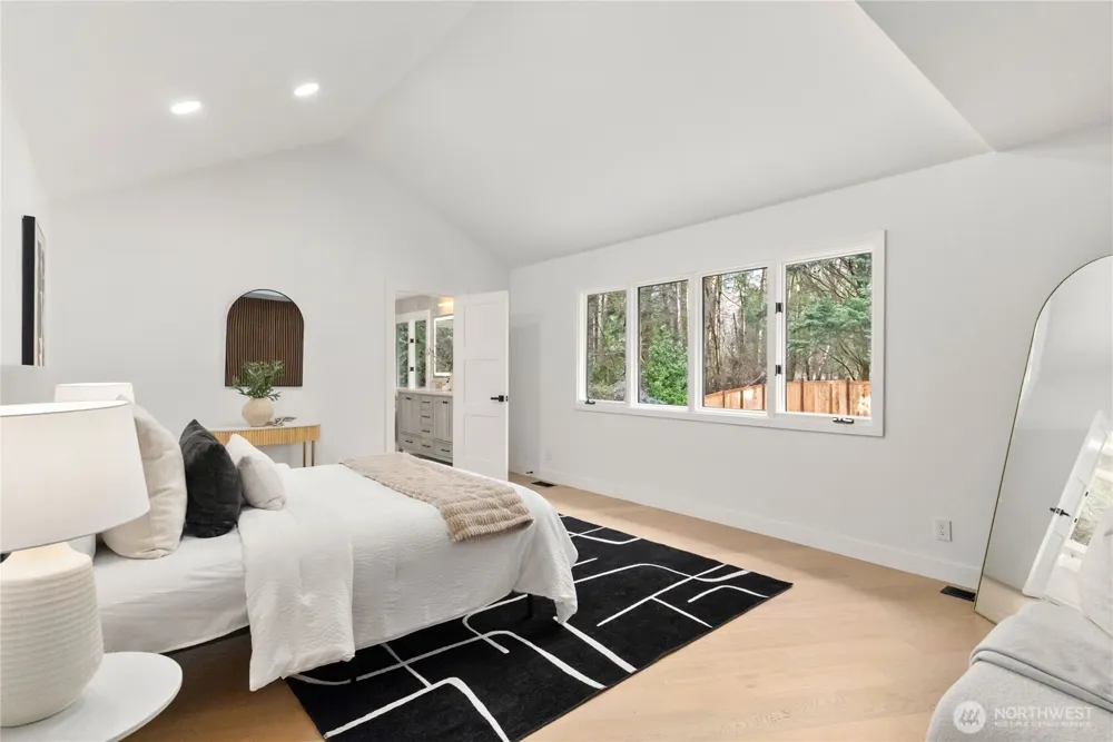 19108 NE 143rd Place Woodinville, WA 98077