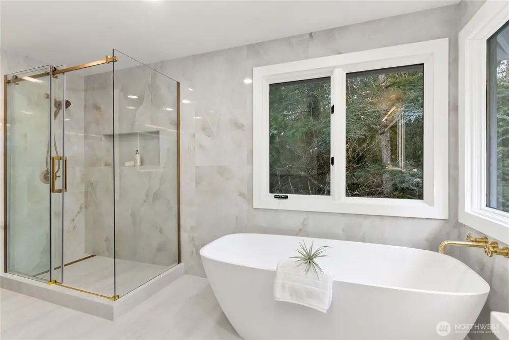 19108 NE 143rd Place Woodinville, WA 98077