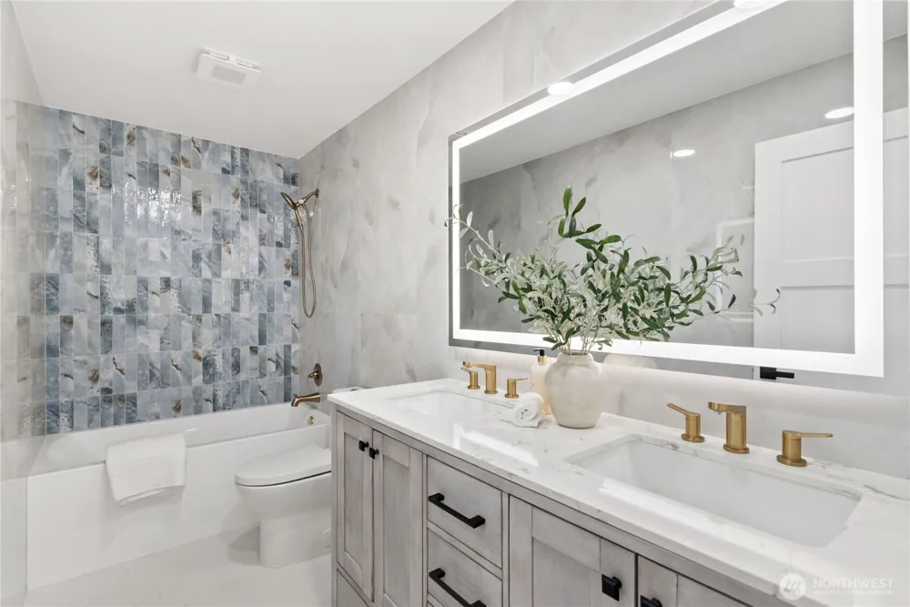 19108 NE 143rd Place Woodinville, WA 98077