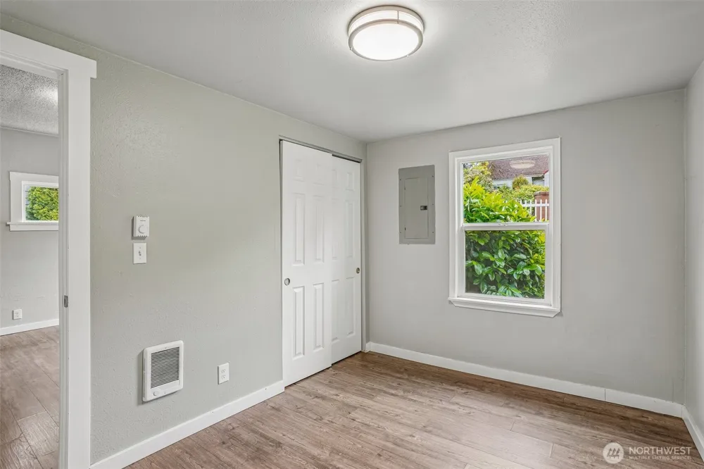 3319 E Grandview Avenue Tacoma, WA 98404