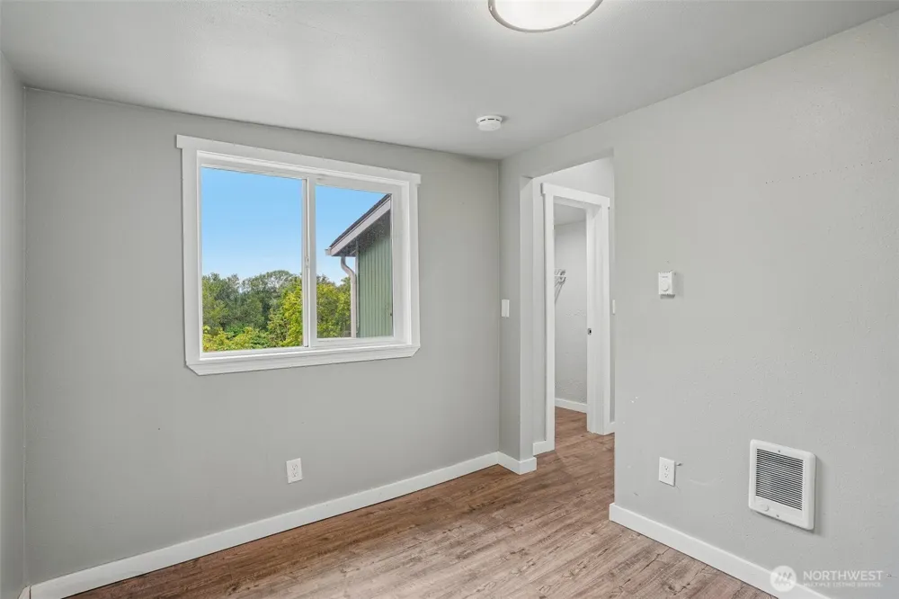 3319 E Grandview Avenue Tacoma, WA 98404