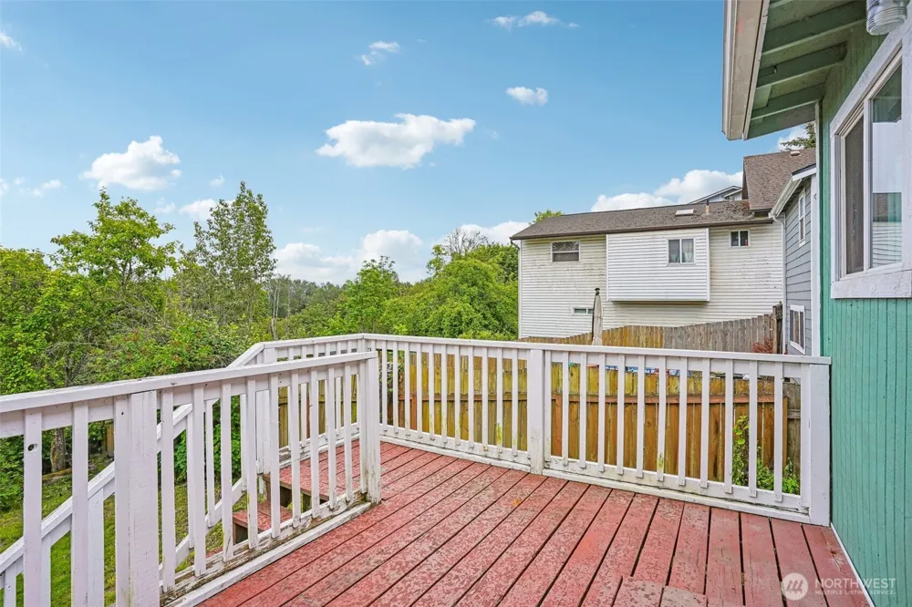 3319 E Grandview Avenue Tacoma, WA 98404