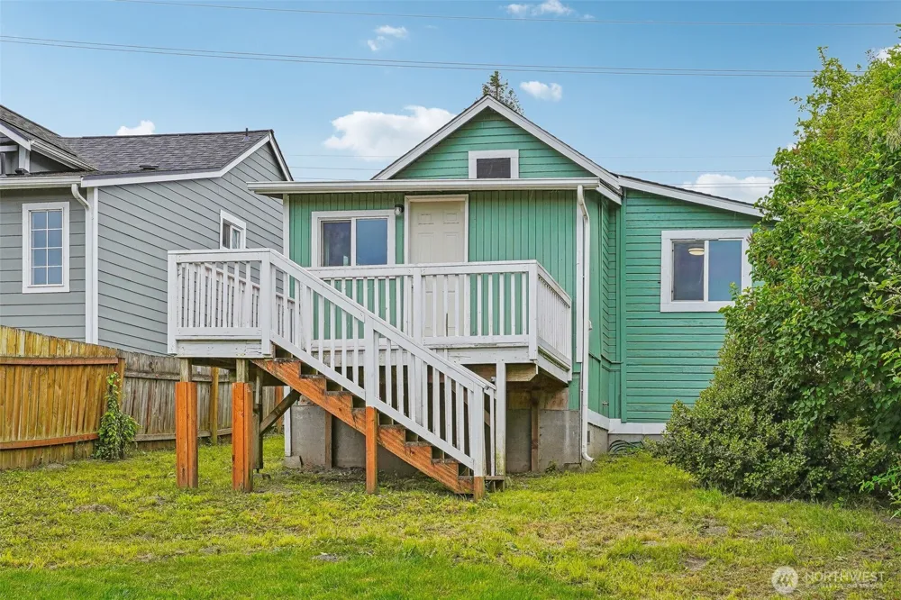 3319 E Grandview Avenue Tacoma, WA 98404
