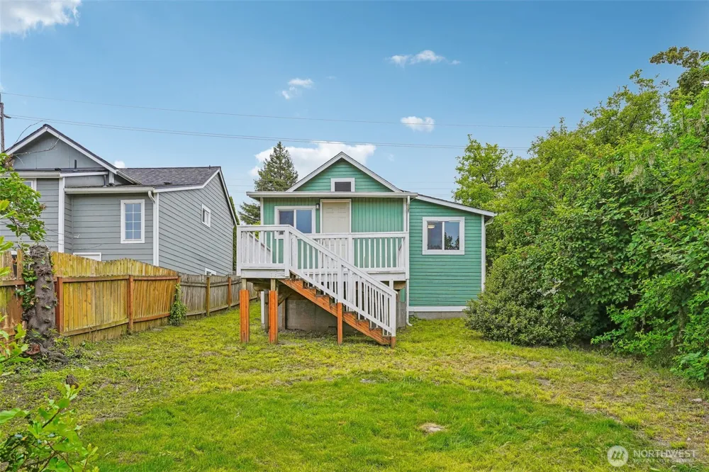 3319 E Grandview Avenue Tacoma, WA 98404