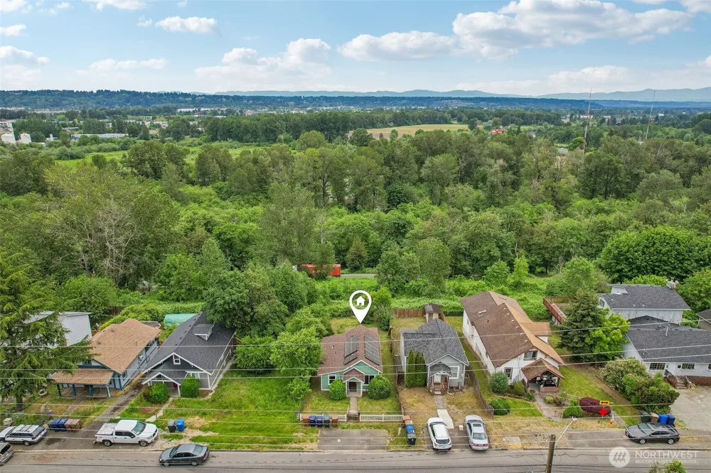 3319 E Grandview Avenue Tacoma, WA 98404