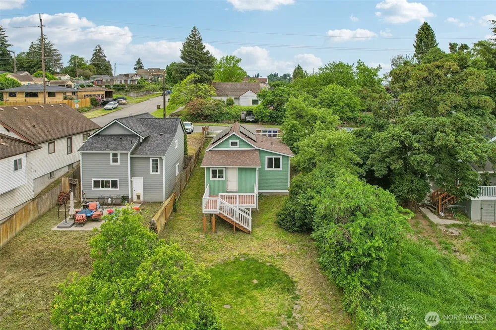 3319 E Grandview Avenue Tacoma, WA 98404